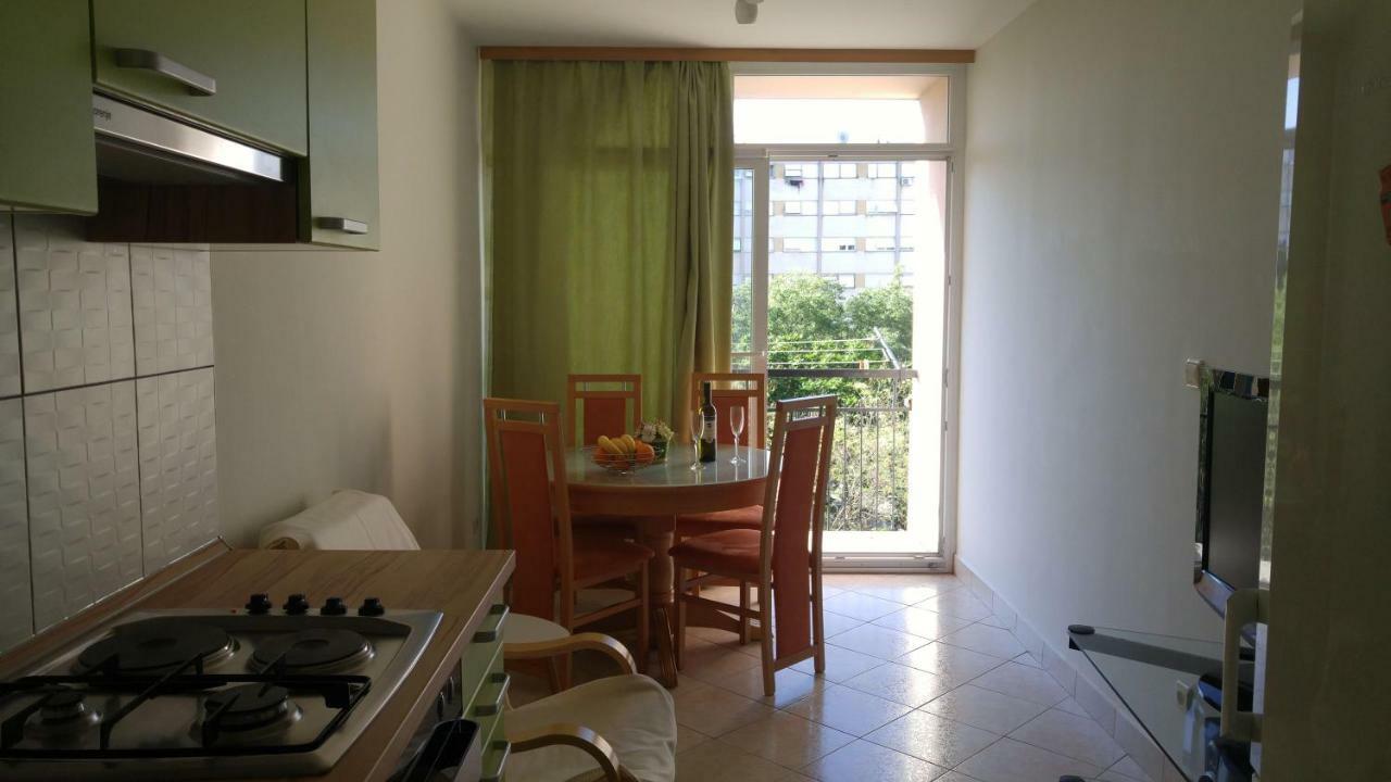 Two Bedroom Apartment Near Beach And Center Split Kültér fotó